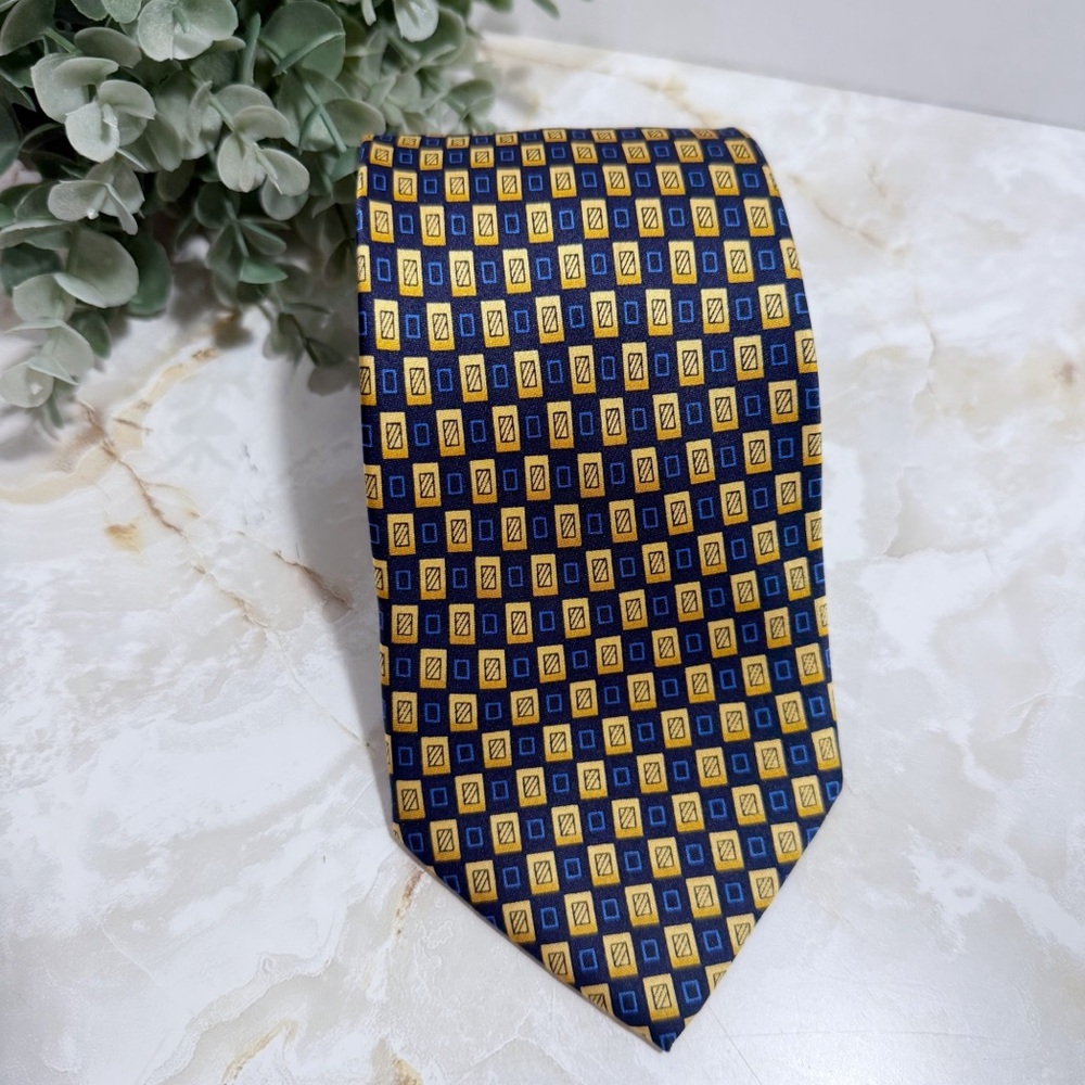 NWOT Umberto Bossi Men's‎ 100% Silk Tie Blue And Gold 3 5/8"W x 59"L Preppy